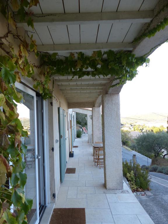 Les Amandiers Bed and Breakfast Calvisson Eksteriør billede